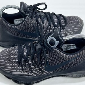 Nike | KD 8 | Blackout | Size 6Y Men / 7.5 Women | 2015 | 768867-001